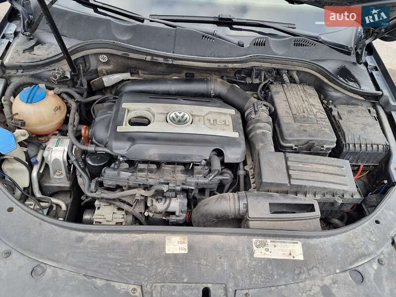 Універсал Volkswagen Passat 2012 в Перещепині