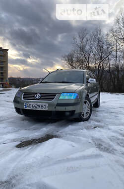 Универсал Volkswagen Passat 2001 в Сваляве