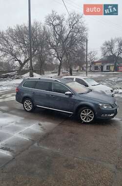 Универсал Volkswagen Passat 2012 в 