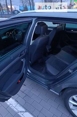 Универсал Volkswagen Passat 2015 в Запорожье