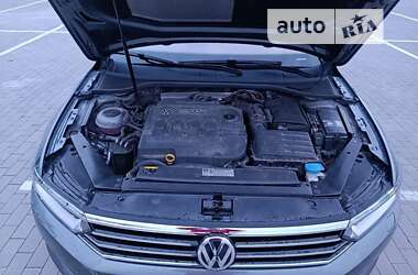 Универсал Volkswagen Passat 2015 в Запорожье