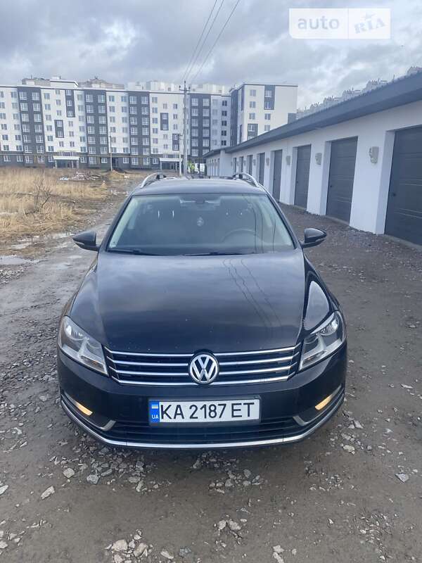 Универсал Volkswagen Passat 2012 в Вишневом