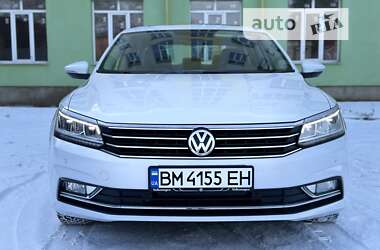 Седан Volkswagen Passat 2018 в Ромнах