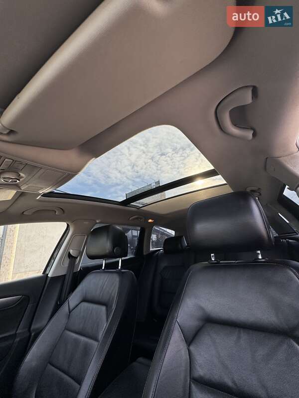 Универсал Volkswagen Passat 2014 в Одессе