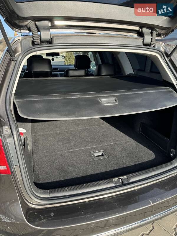 Универсал Volkswagen Passat 2014 в Одессе