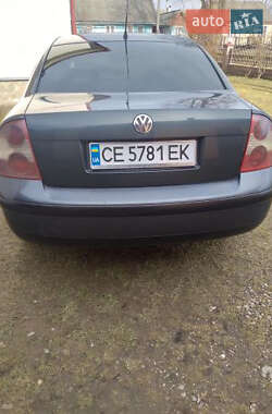 Седан Volkswagen Passat 2000 в Вижнице