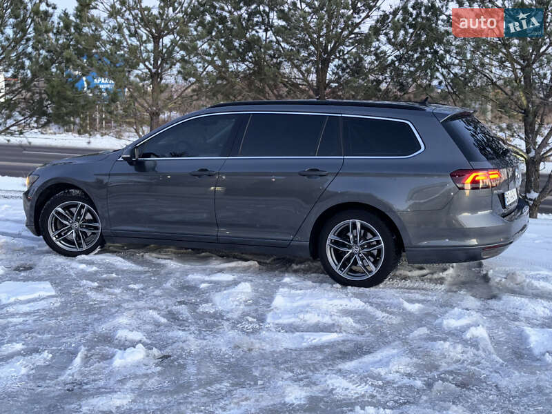 Универсал Volkswagen Passat 2016 в Львове фото 19 Универсал Volkswagen Passat 2016 в Львове