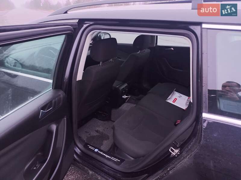 Універсал Volkswagen Passat 2006 в Полонному