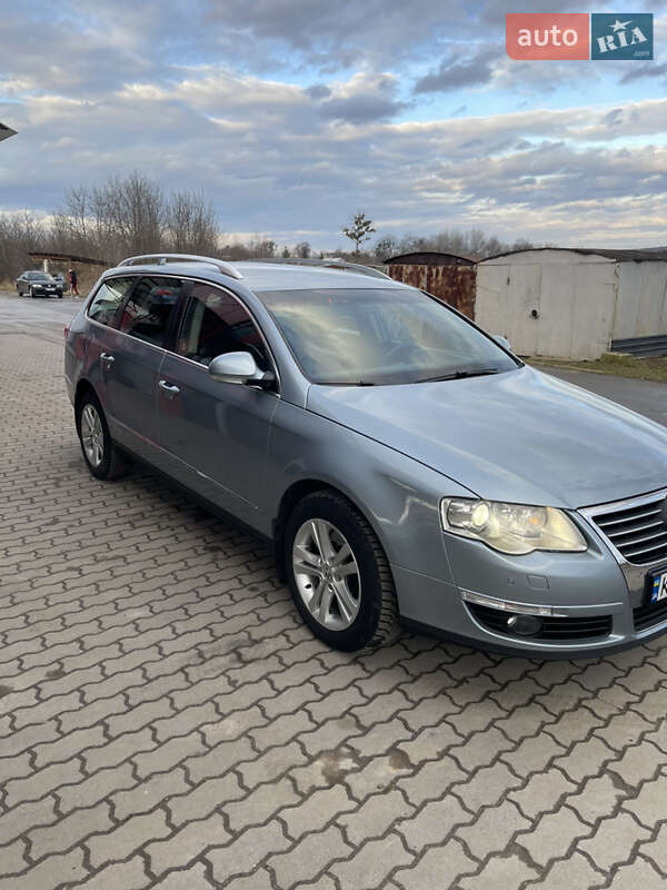 Универсал Volkswagen Passat 2006 в Калуше