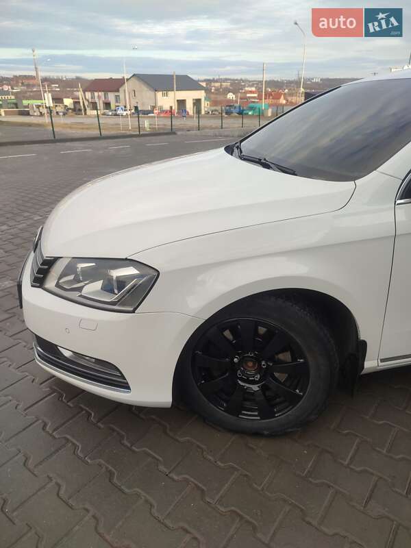 Седан Volkswagen Passat 2011 в Каменец-Подольском