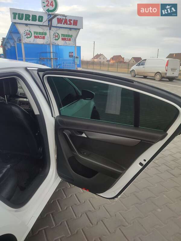 Седан Volkswagen Passat 2011 в Каменец-Подольском