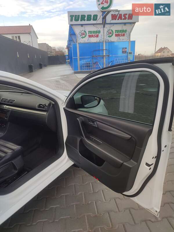 Седан Volkswagen Passat 2011 в Каменец-Подольском