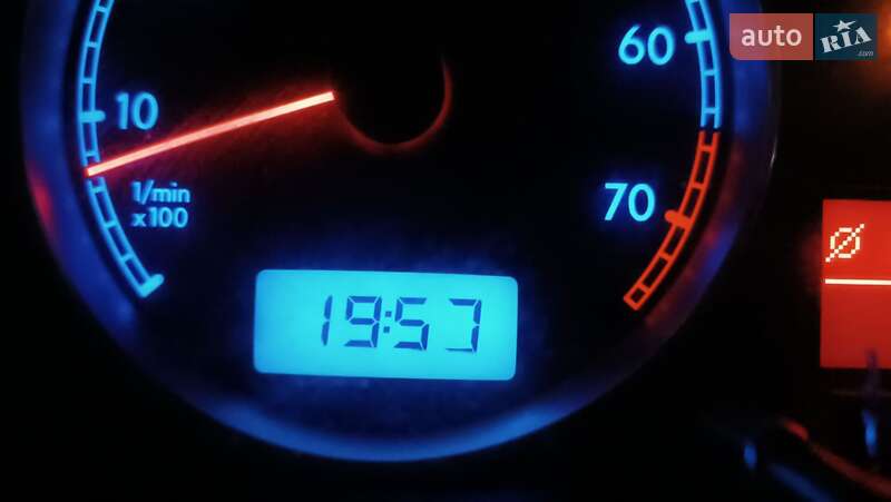 Седан Volkswagen Passat 2001 в Києві