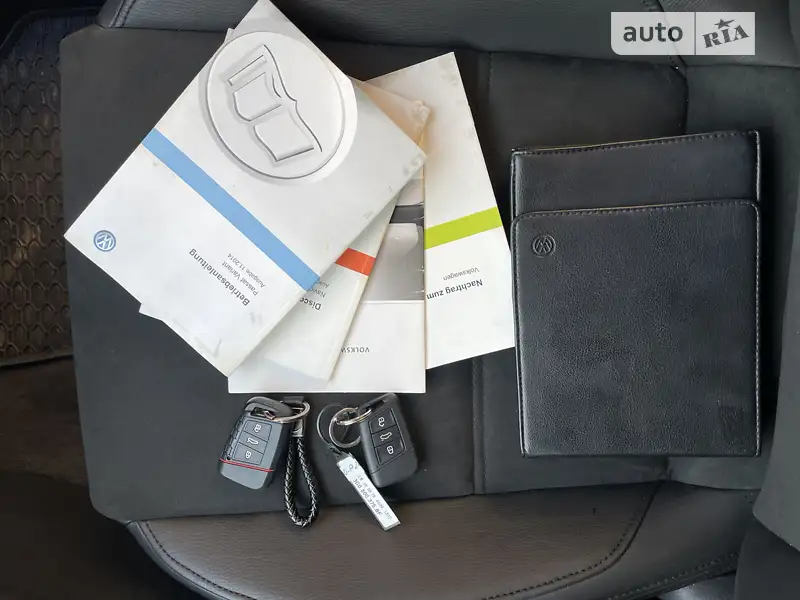 Универсал Volkswagen Passat 2015 в Умани документ