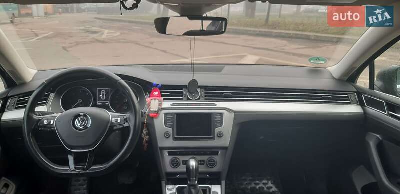 Универсал Volkswagen Passat 2016 в Ужгороде фото 6 Универсал Volkswagen Passat 2016 в Ужгороде
