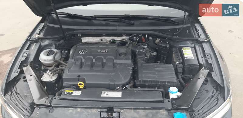 Универсал Volkswagen Passat 2016 в Ужгороде фото 5 Универсал Volkswagen Passat 2016 в Ужгороде