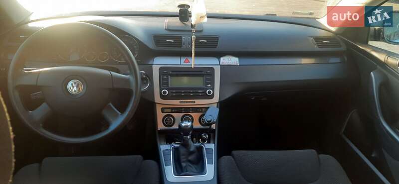 Універсал Volkswagen Passat 2006 в Кам'янець-Подільському