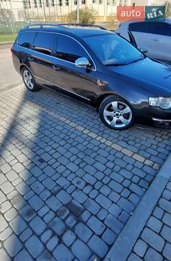 Универсал Volkswagen Passat 2006 в  фото 7 Универсал Volkswagen Passat 2006 в