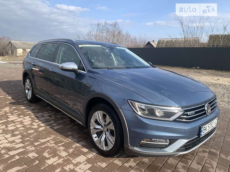 Универсал Volkswagen Passat 2017 в Сарнах фото Универсал Volkswagen Passat 2017 в Сарнах