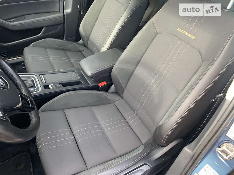 Универсал Volkswagen Passat 2017 в Сарнах фото 10 Универсал Volkswagen Passat 2017 в Сарнах