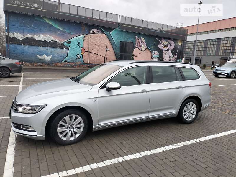 Универсал Volkswagen Passat 2015 в Луцке