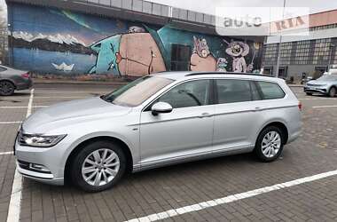 Универсал Volkswagen Passat 2015 в Луцке