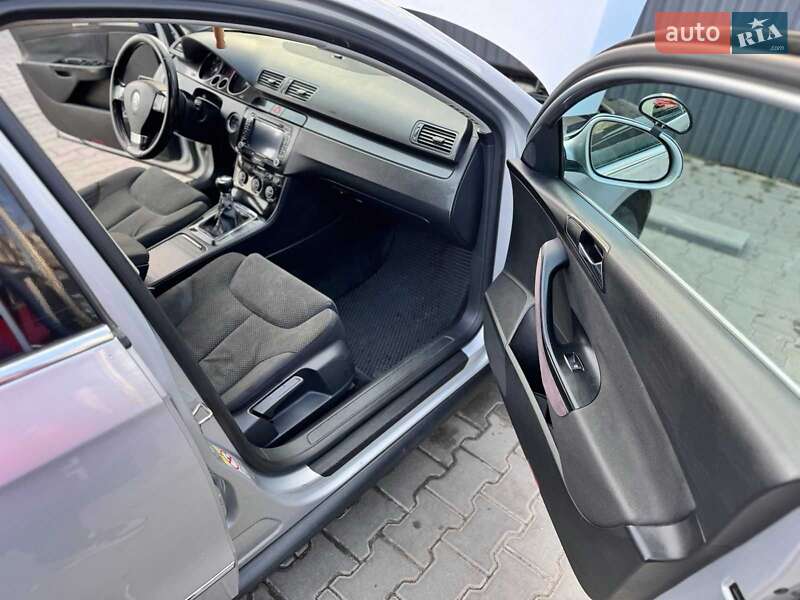 Седан Volkswagen Passat 2007 в Одессе