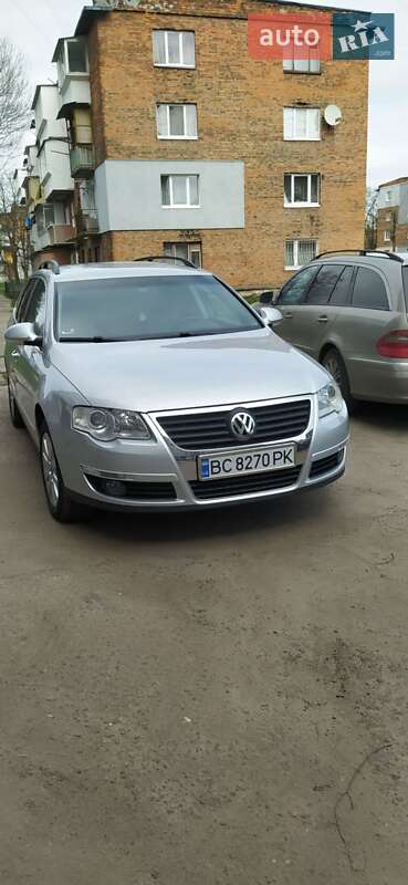 Універсал Volkswagen Passat 2009 в Шептицькому