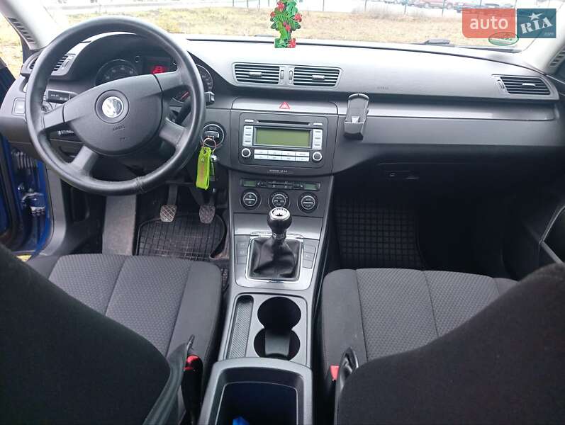 Універсал Volkswagen Passat 2006 в Василькові