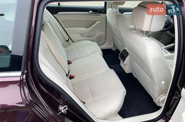 Универсал Volkswagen Passat 2015 в 