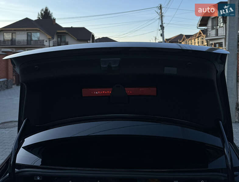 Седан Volkswagen Passat 2016 в Мукачевому