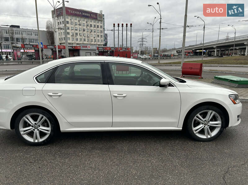 Седан Volkswagen Passat 2013 в Киеве