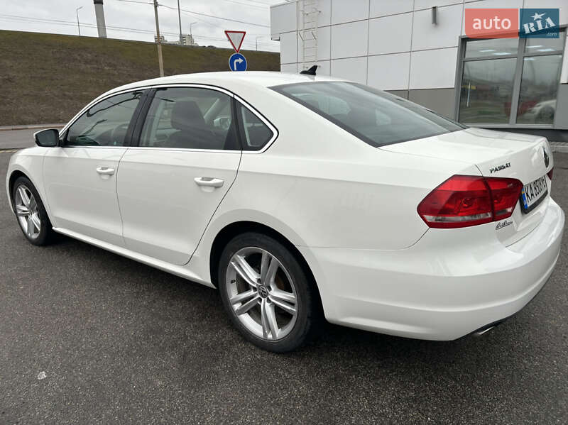 Седан Volkswagen Passat 2013 в Киеве