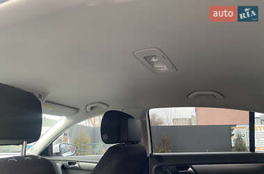 Седан Volkswagen Passat 2014 в Чернівцях