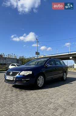 Універсал Volkswagen Passat 2005 в Луцьку