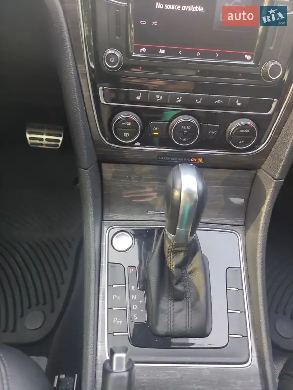 Volkswagen Passat 2018 VIN 1VWCA7A33JC044678 фото оголошення 31 з 79