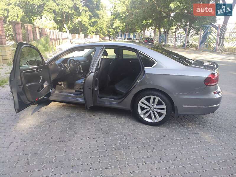 Седан Volkswagen Passat 2018 в Одесі