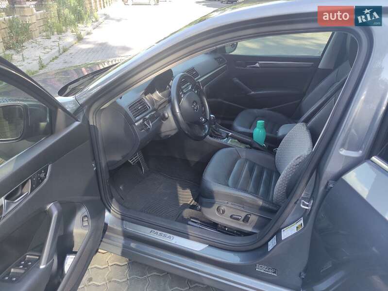 Седан Volkswagen Passat 2018 в Одесі