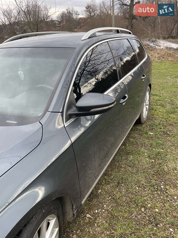 Універсал Volkswagen Passat 2012 в Самборі