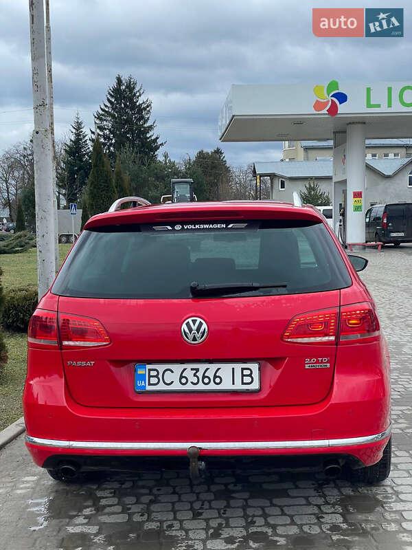 Універсал Volkswagen Passat 2013 в Самборі