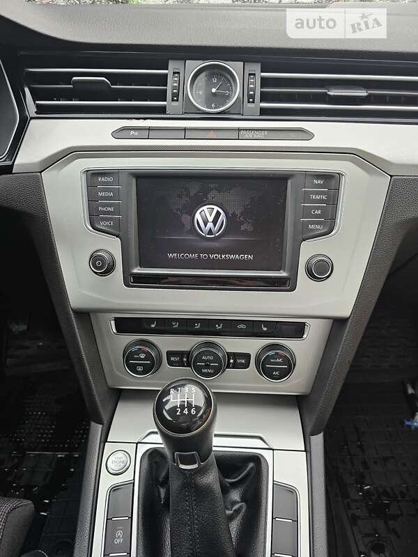 Универсал Volkswagen Passat 2015 в Золотоноше