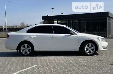 Седан Volkswagen Passat 2013 в Николаеве