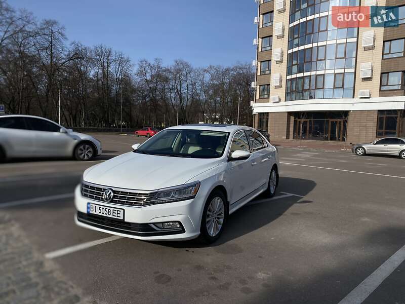 Седан Volkswagen Passat 2016 в Кременчуці