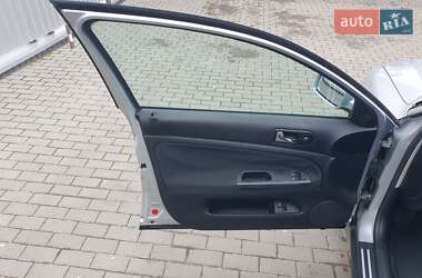 Универсал Volkswagen Passat 2002 в Александрие