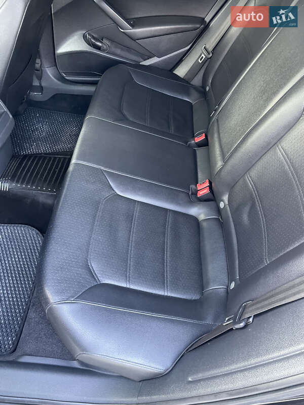 Седан Volkswagen Passat 2012 в Трускавце