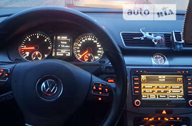 Седан Volkswagen Passat 2011 в 