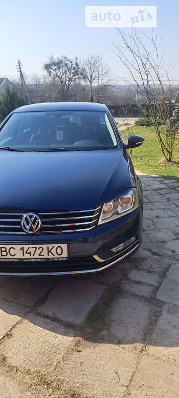 Volkswagen Passat 2011