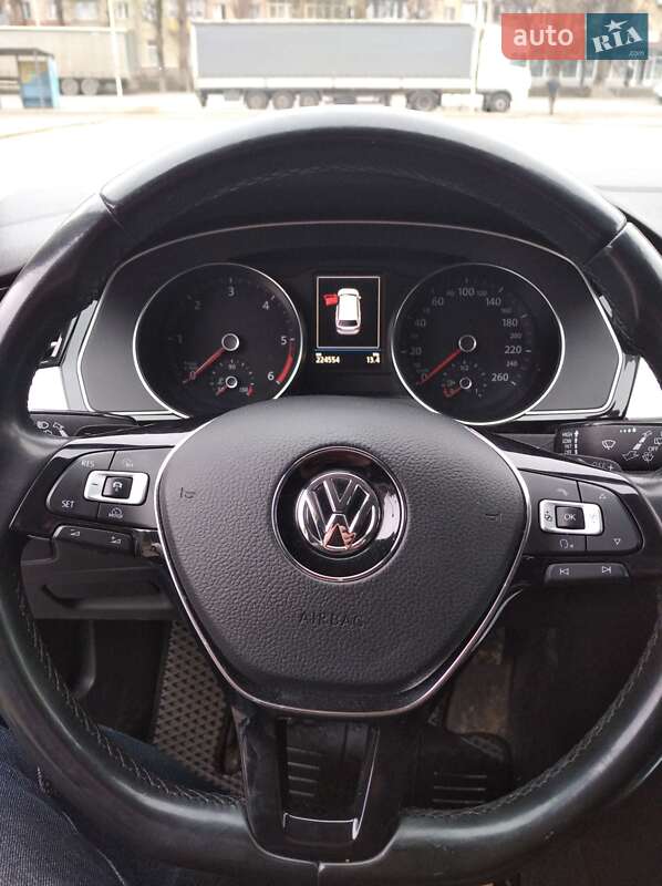 Универсал Volkswagen Passat 2016 в Каменец-Подольском фото 8 Универсал Volkswagen Passat 2016 в Каменец-Подольском