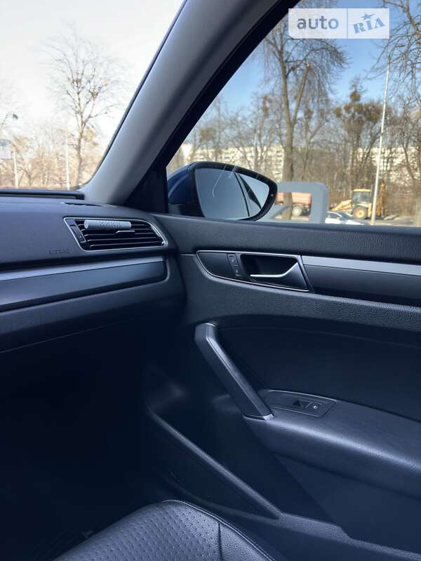Седан Volkswagen Passat 2016 в Львове фото 22 Седан Volkswagen Passat 2016 в Львове