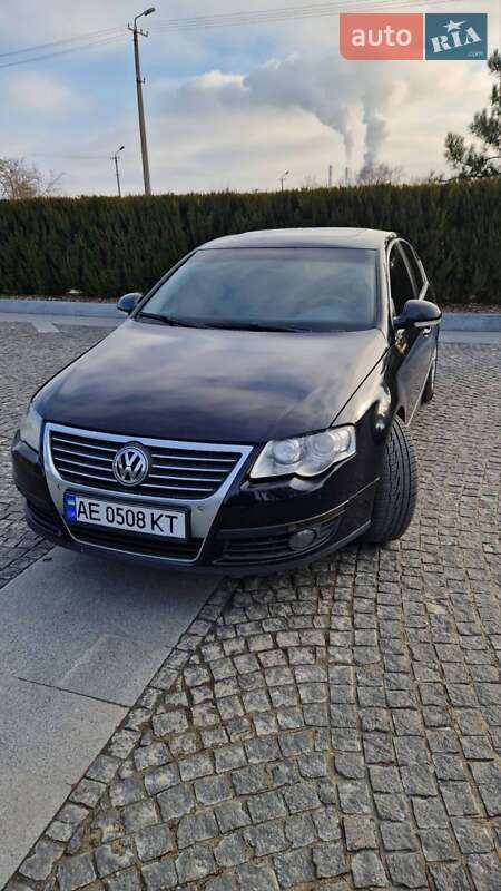 Седан Volkswagen Passat 2007 в Днепре